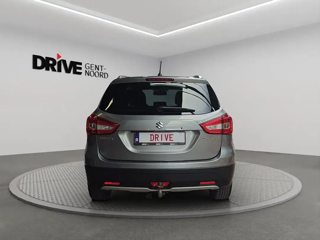 Suzuki SX4 S-Cross - Thumbnail 4