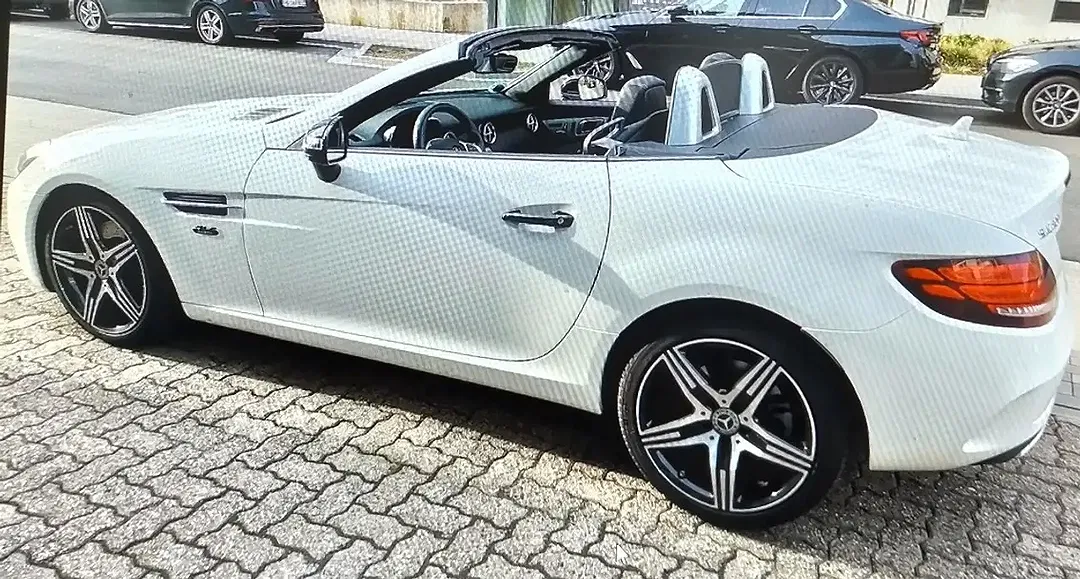 Mercedes-Benz SLC 200 9G-TRONIC