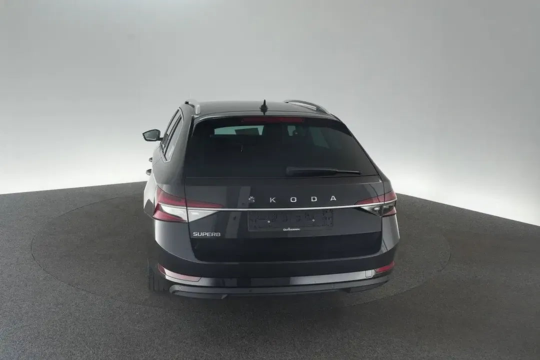 Skoda Superb - Thumbnail 4