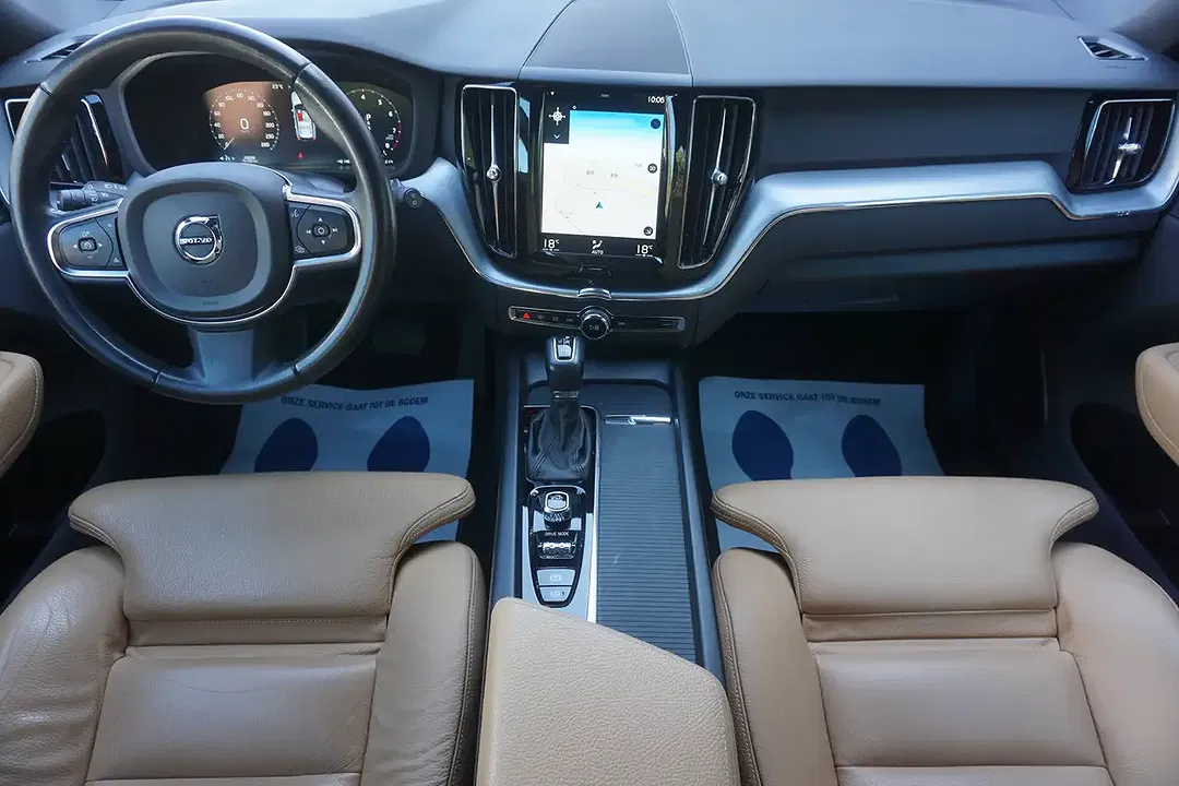 Volvo XC60 - Thumbnail 5