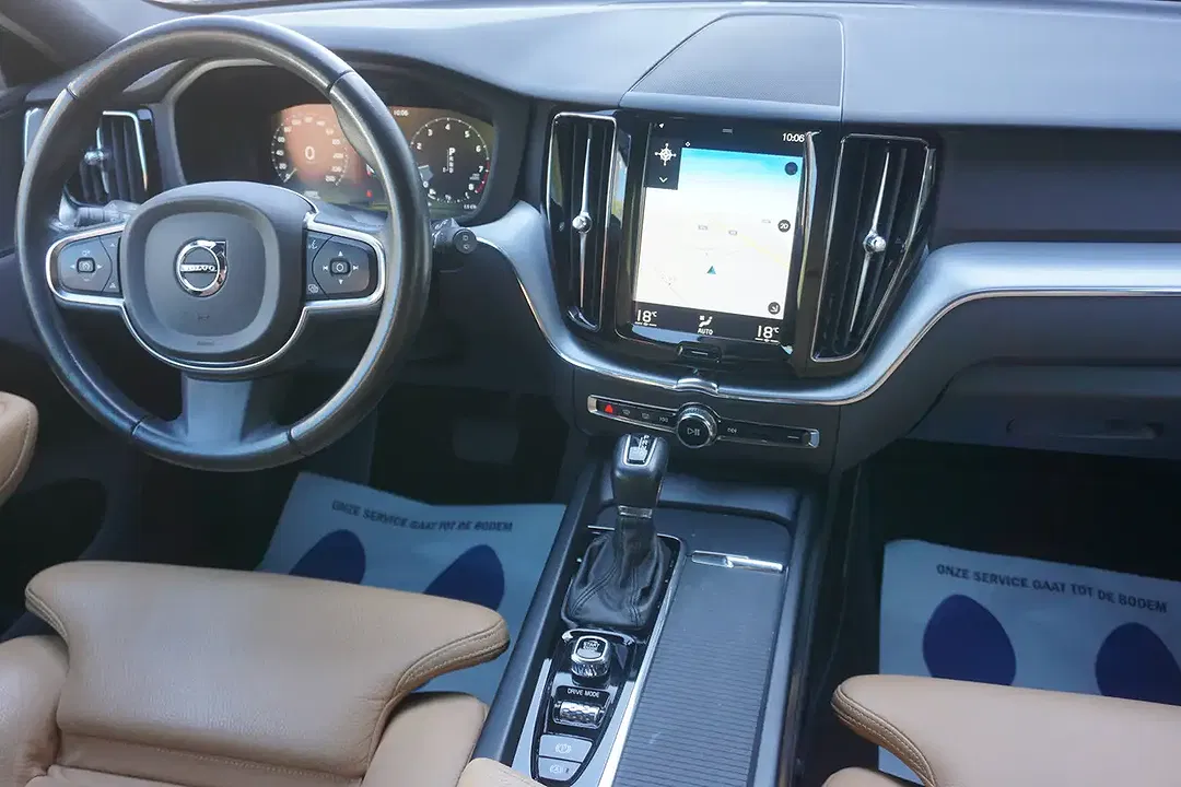 Volvo XC60 - Thumbnail 6