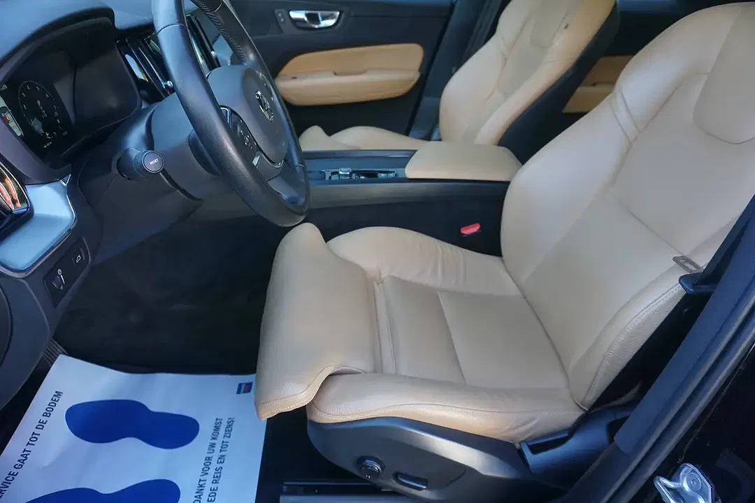 Volvo XC60 - Thumbnail 7
