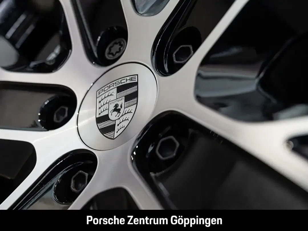 Porsche Macan - Thumbnail 10