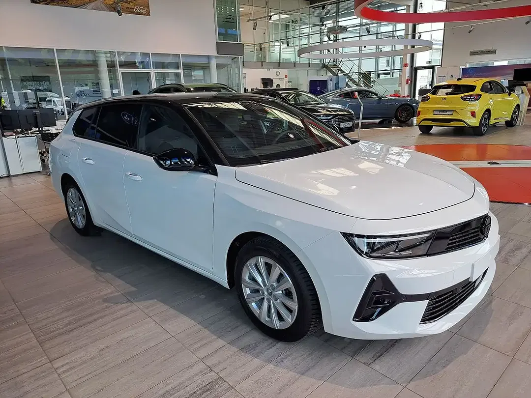Opel Astra - Thumbnail 5