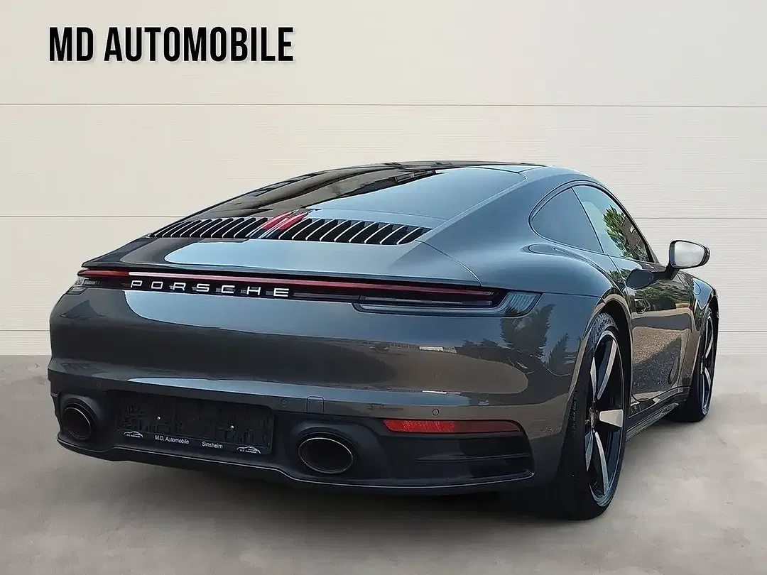 Porsche 992 - Thumbnail 5