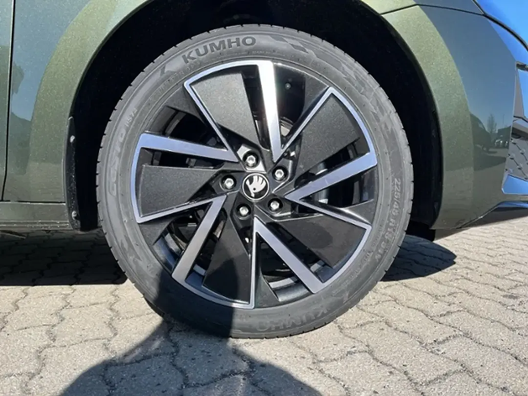 Skoda Octavia - Thumbnail 7