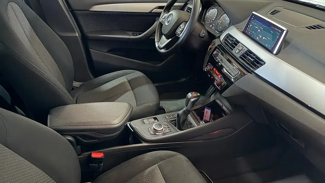 BMW X1 - Thumbnail 10