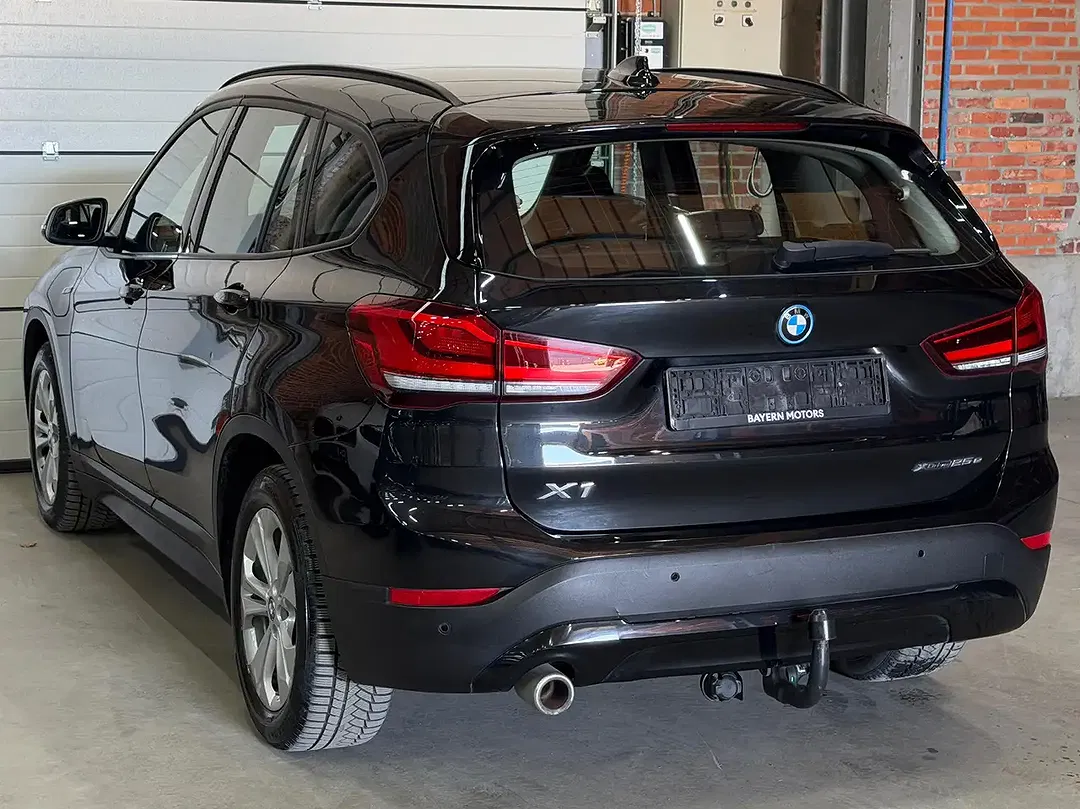 BMW X1 - Thumbnail 6