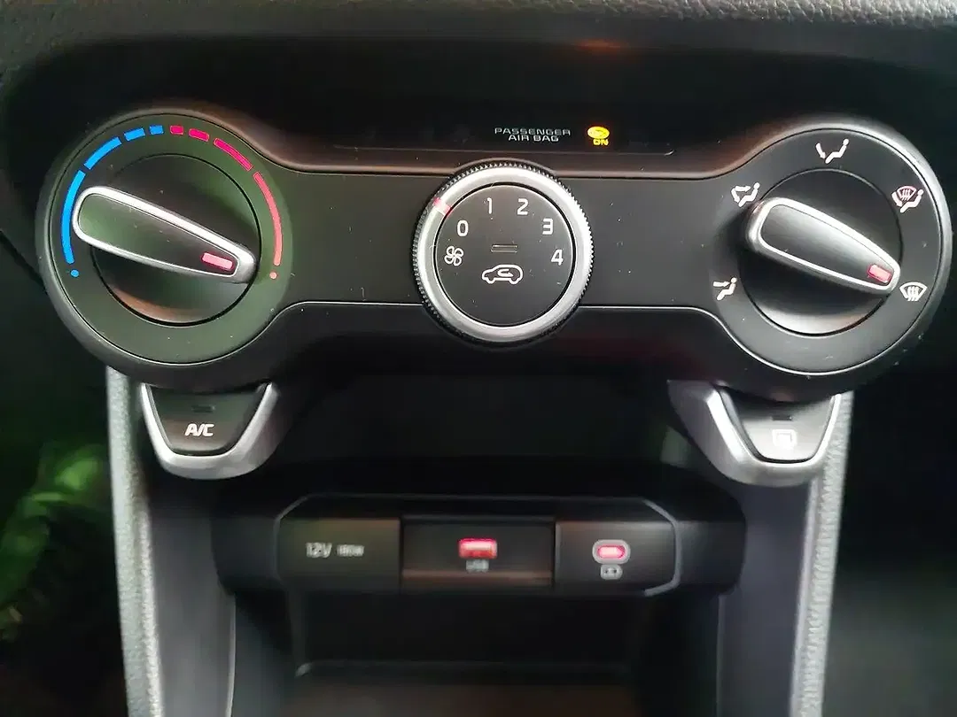 Kia Picanto - Thumbnail 11