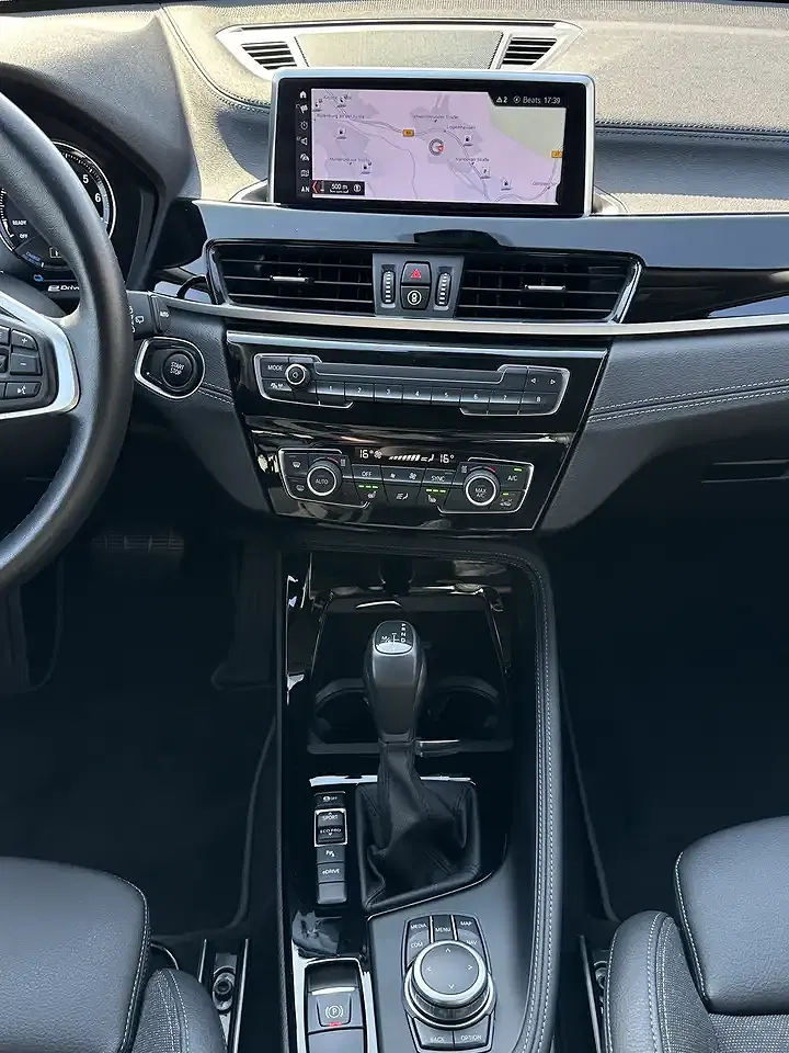 BMW X1 - Thumbnail 17