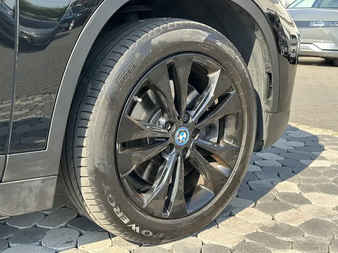 BMW X1 - Thumbnail 23