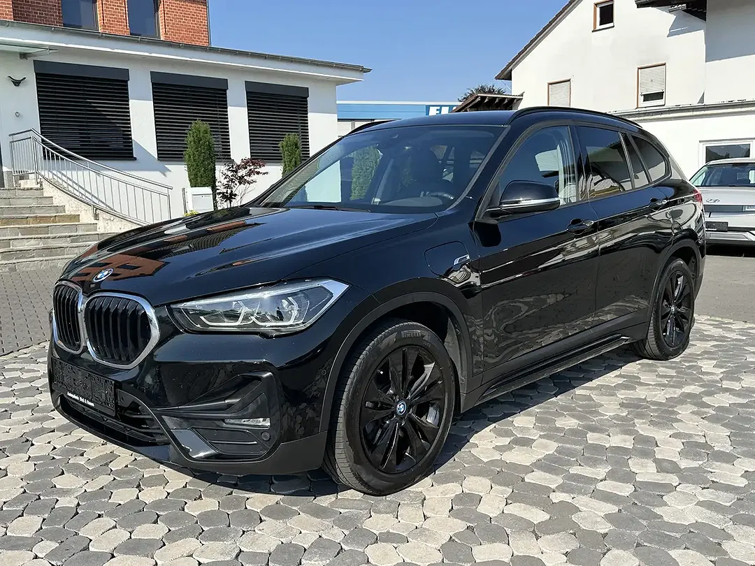 BMW X1 - Thumbnail 4