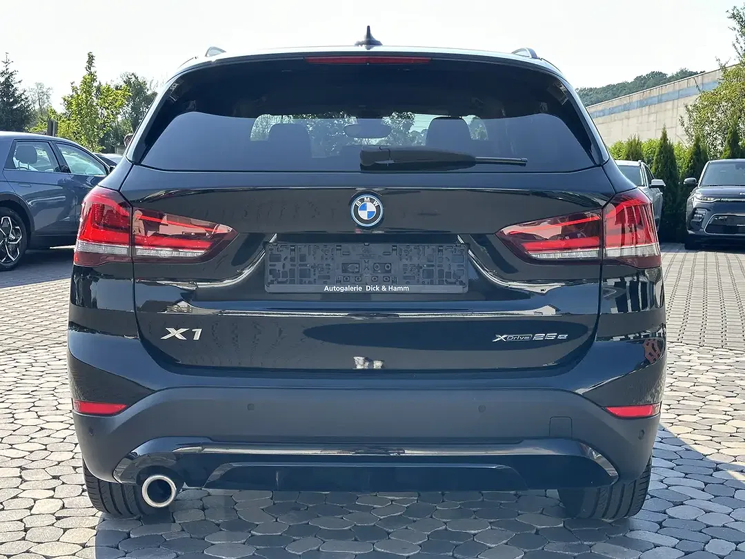 BMW X1 - Thumbnail 7