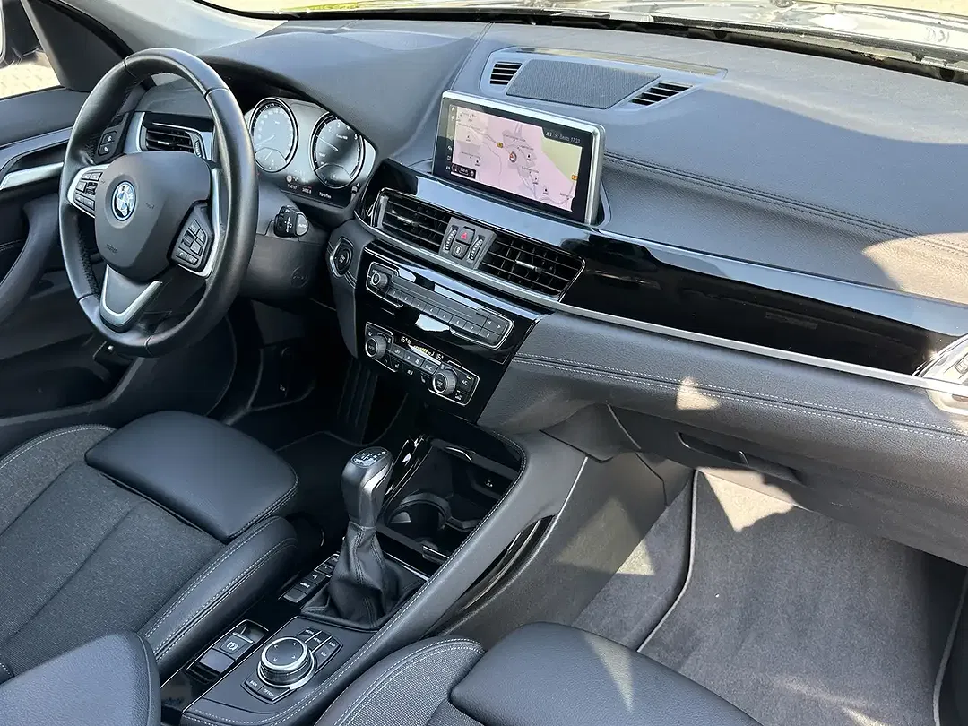 BMW X1 - Thumbnail 9