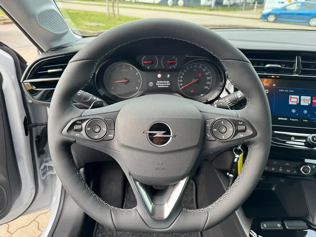 Opel Corsa - Thumbnail 11