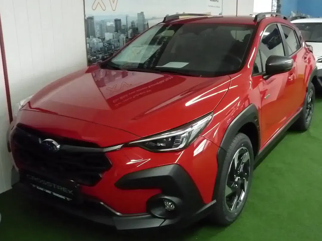 Subaru Crosstrek - Thumbnail 2