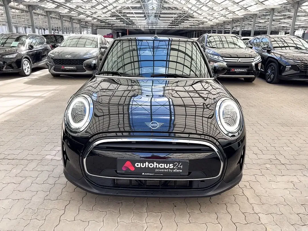 MINI One Cabrio - Thumbnail 2