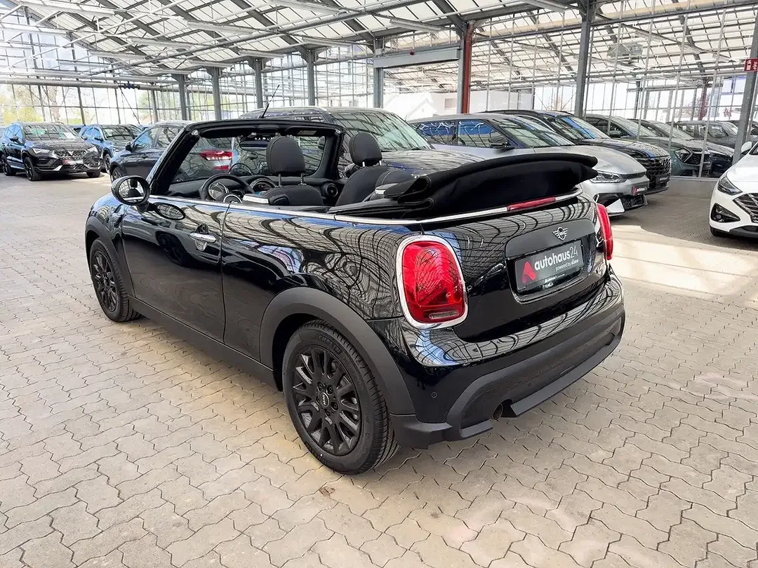 MINI One Cabrio - Thumbnail 9