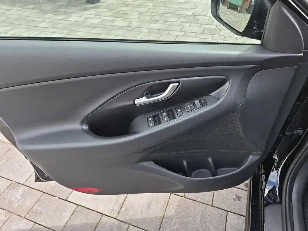 Hyundai i30 - Thumbnail 14