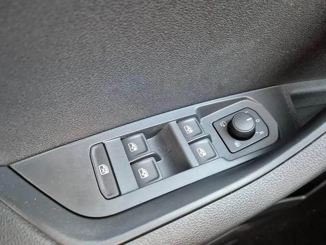Skoda Karoq - Thumbnail 13