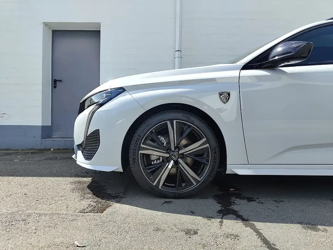 Peugeot 308 - Thumbnail 5