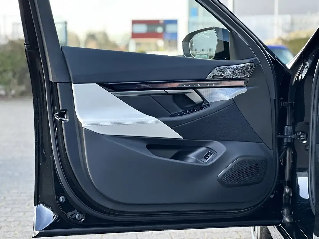 BMW 540 - Thumbnail 7