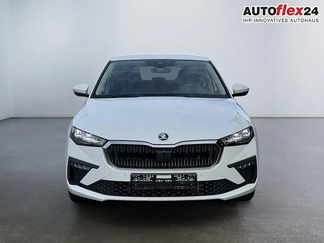 Skoda Scala - Thumbnail 3