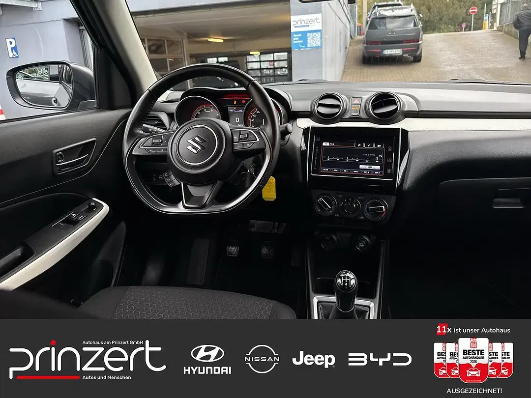 Suzuki Swift - Thumbnail 7