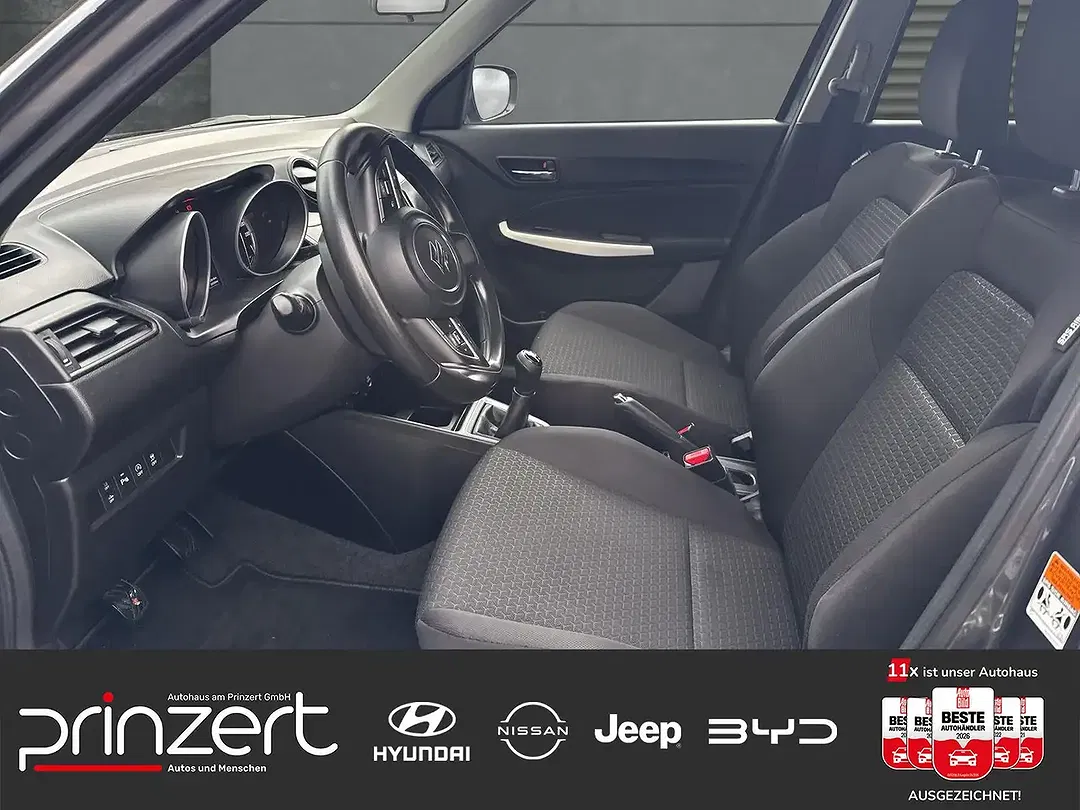 Suzuki Swift - Thumbnail 3