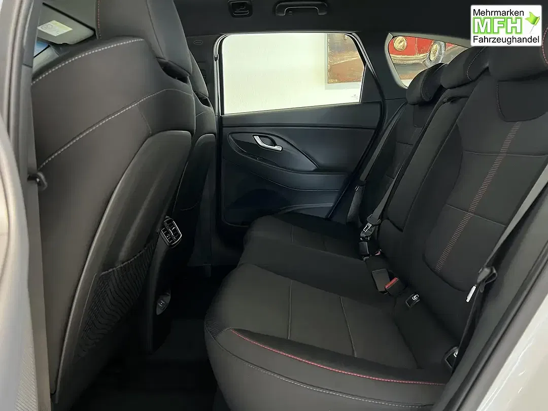 Hyundai i30 - Thumbnail 14