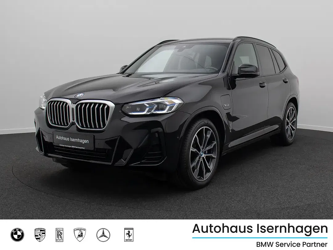 BMW X3 - Thumbnail 1