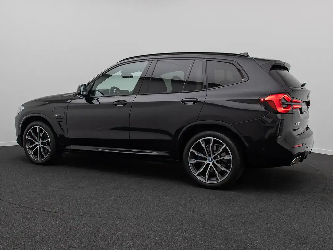 BMW X3 - Thumbnail 10