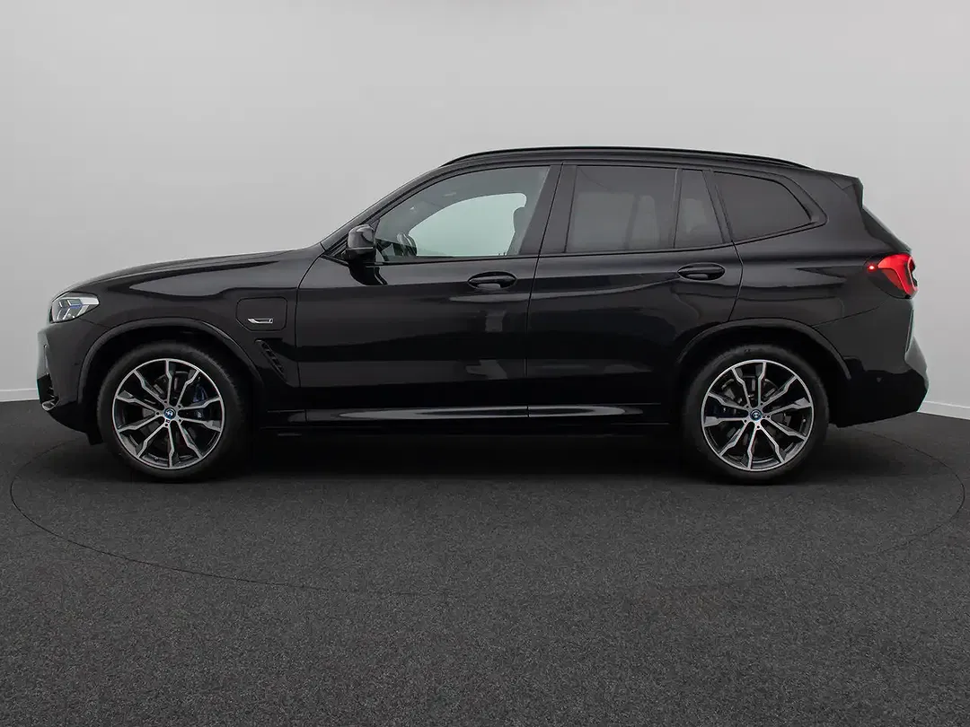 BMW X3 - Thumbnail 11