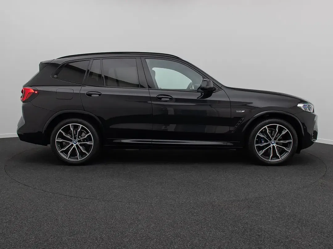 BMW X3 - Thumbnail 5