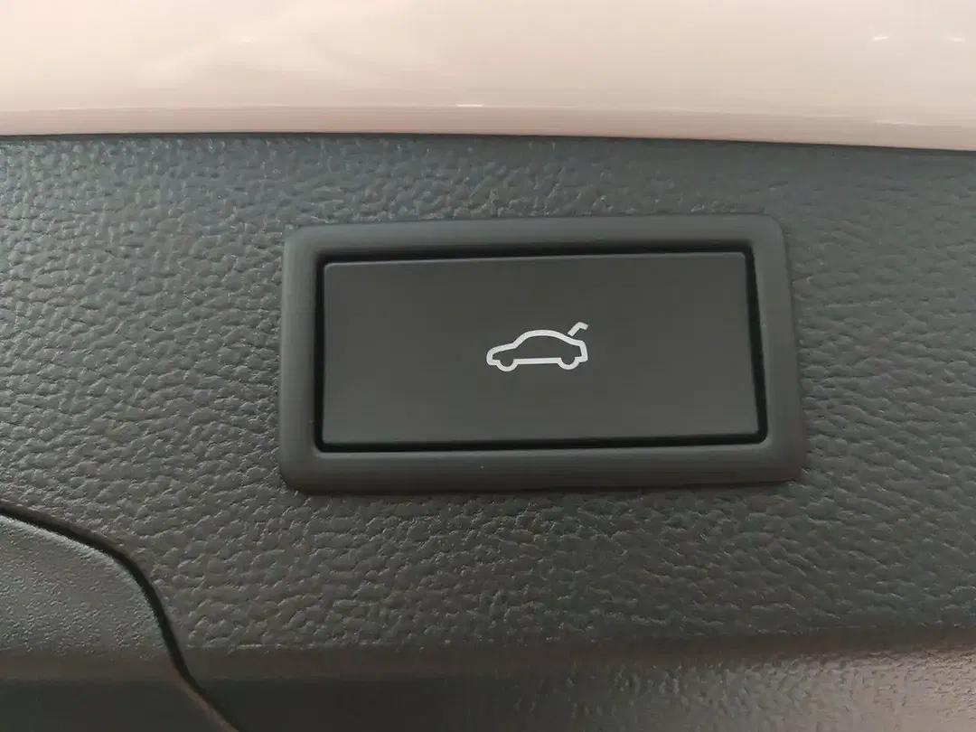 Skoda Superb - Thumbnail 15