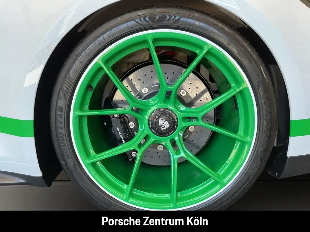 Porsche 992 - Thumbnail 10