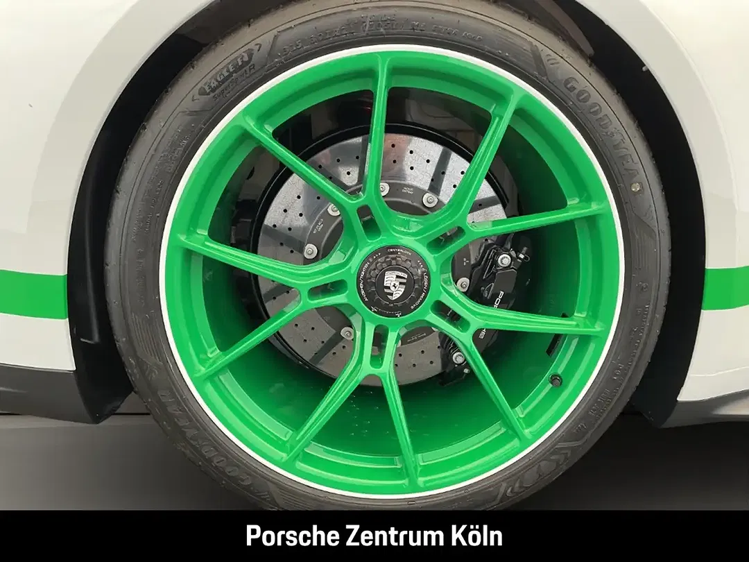 Porsche 992 - Thumbnail 11