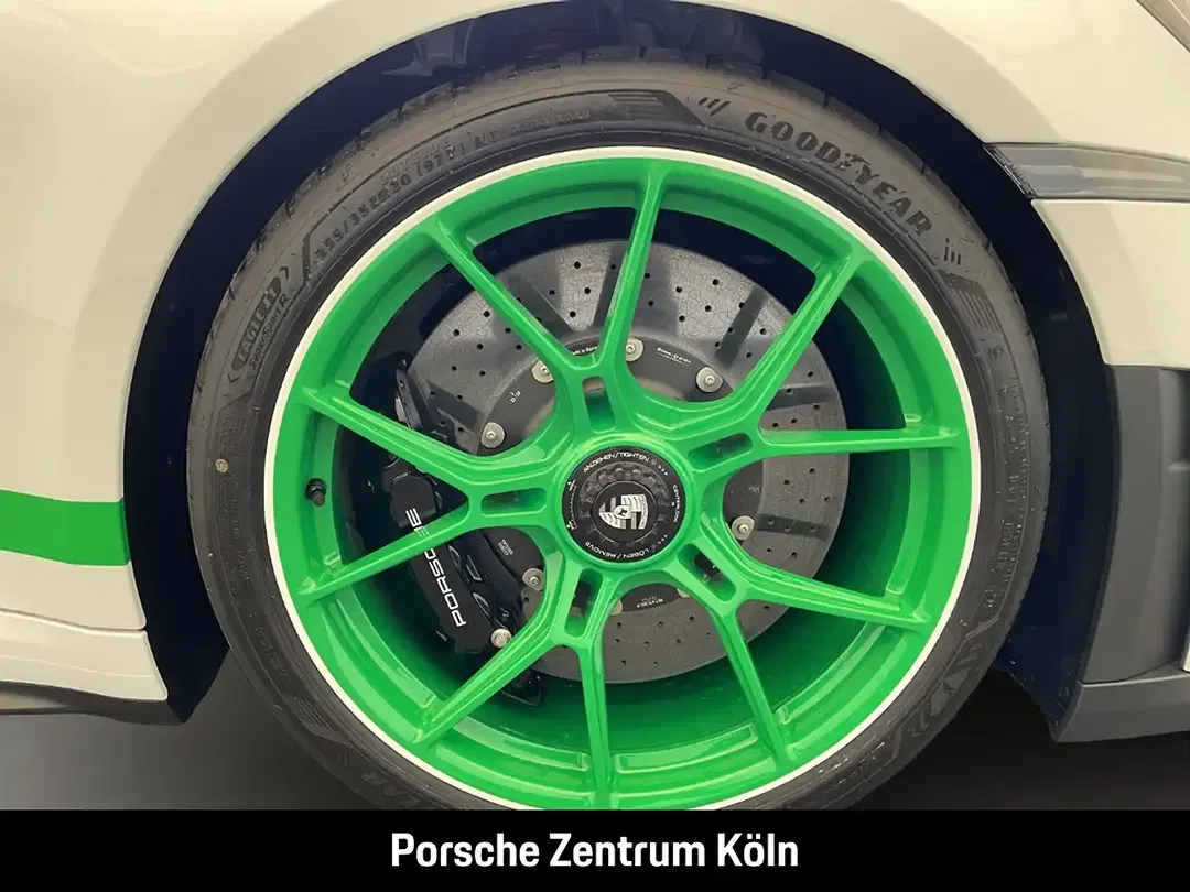 Porsche 992 - Thumbnail 12