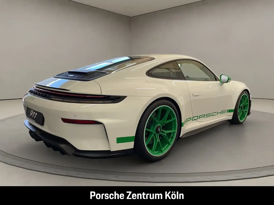 Porsche 992 - Thumbnail 5