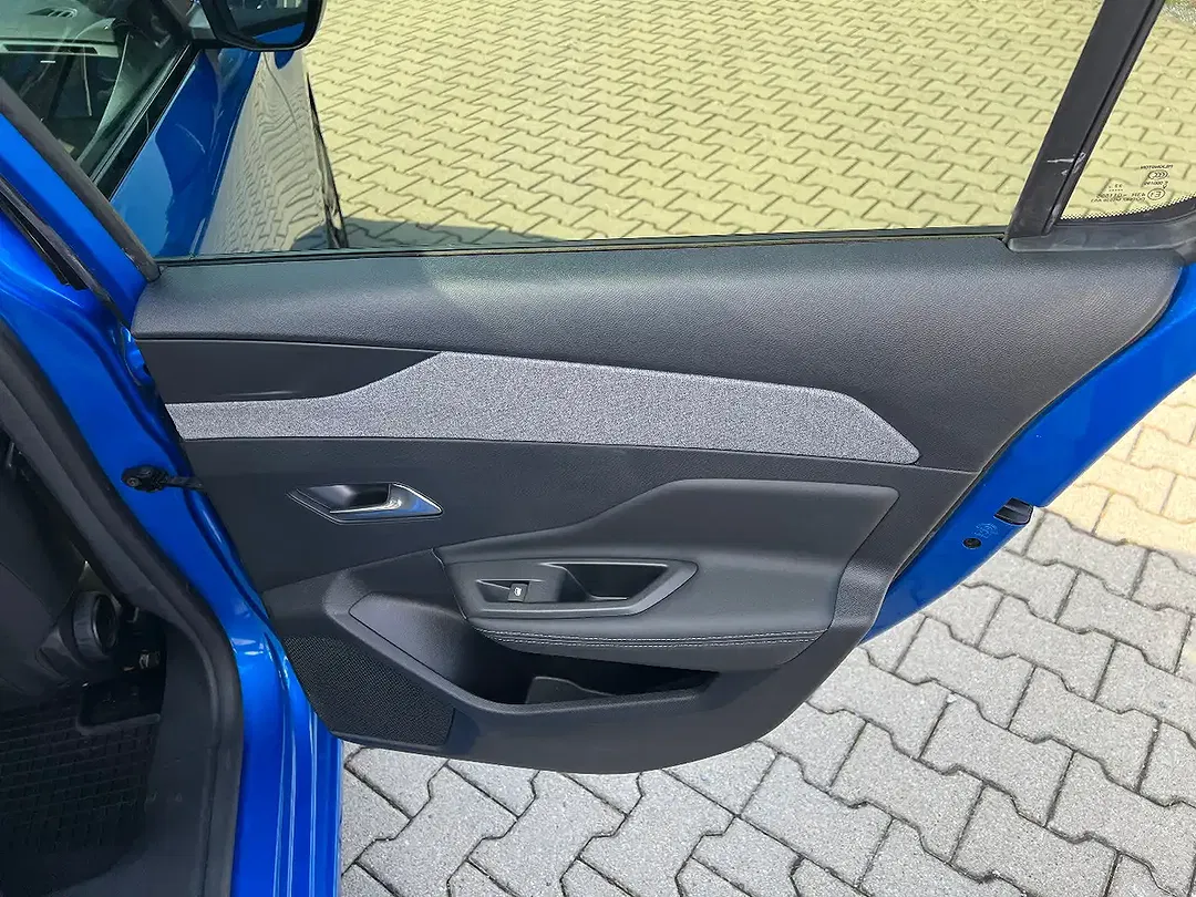 Peugeot 308 - Thumbnail 14