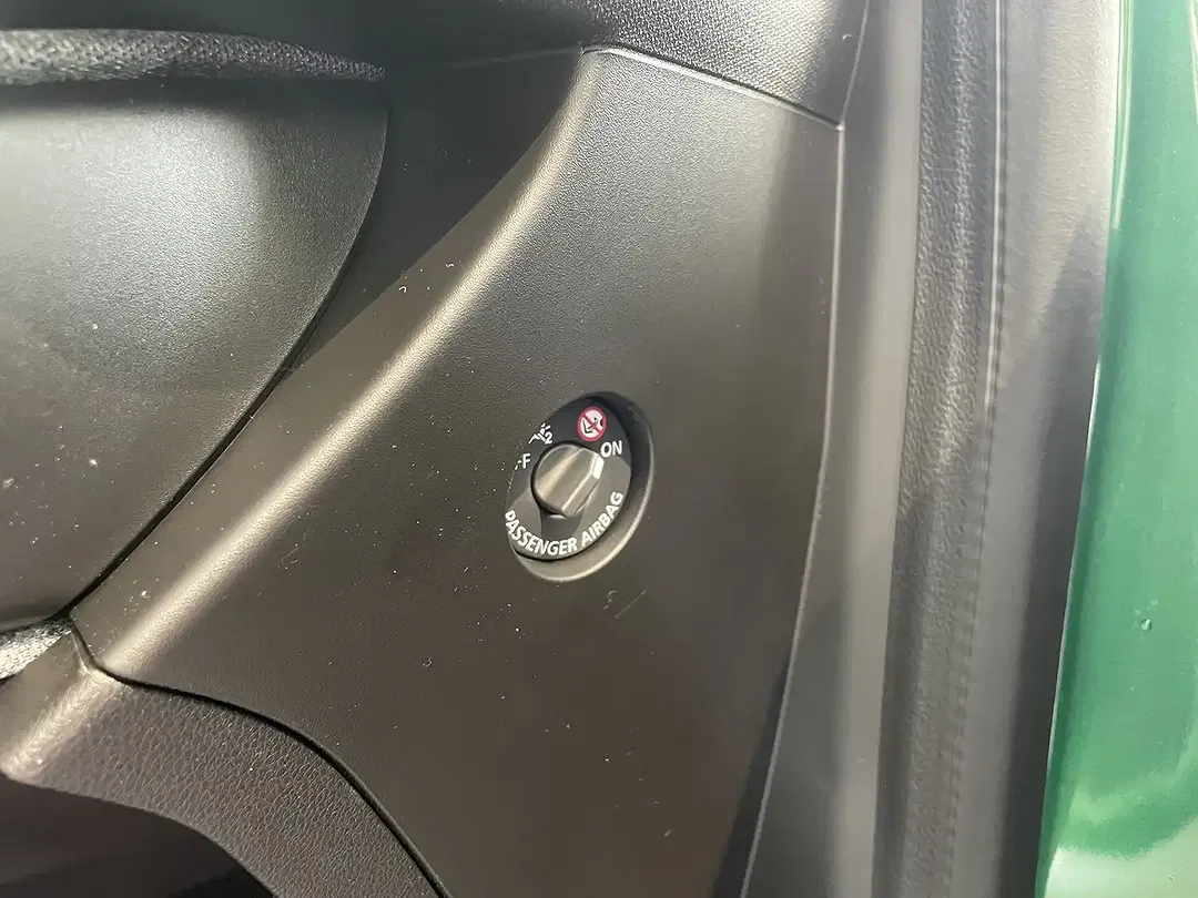 Renault Clio - Thumbnail 10