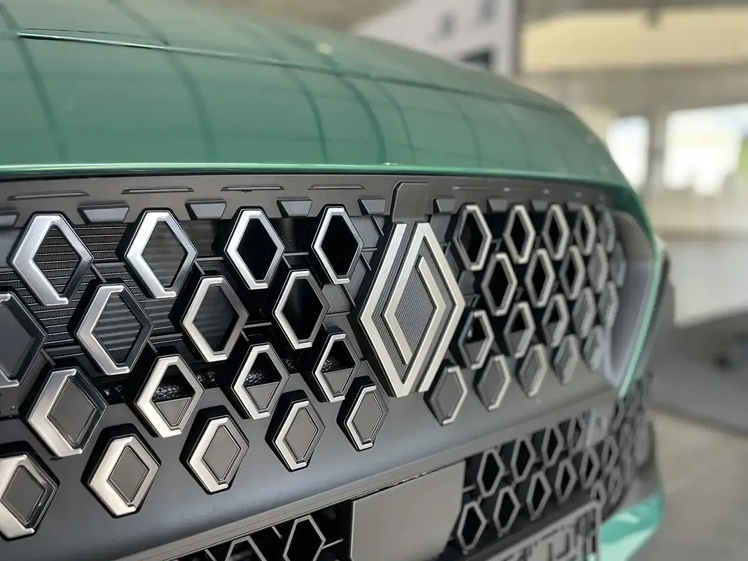 Renault Clio - Thumbnail 6
