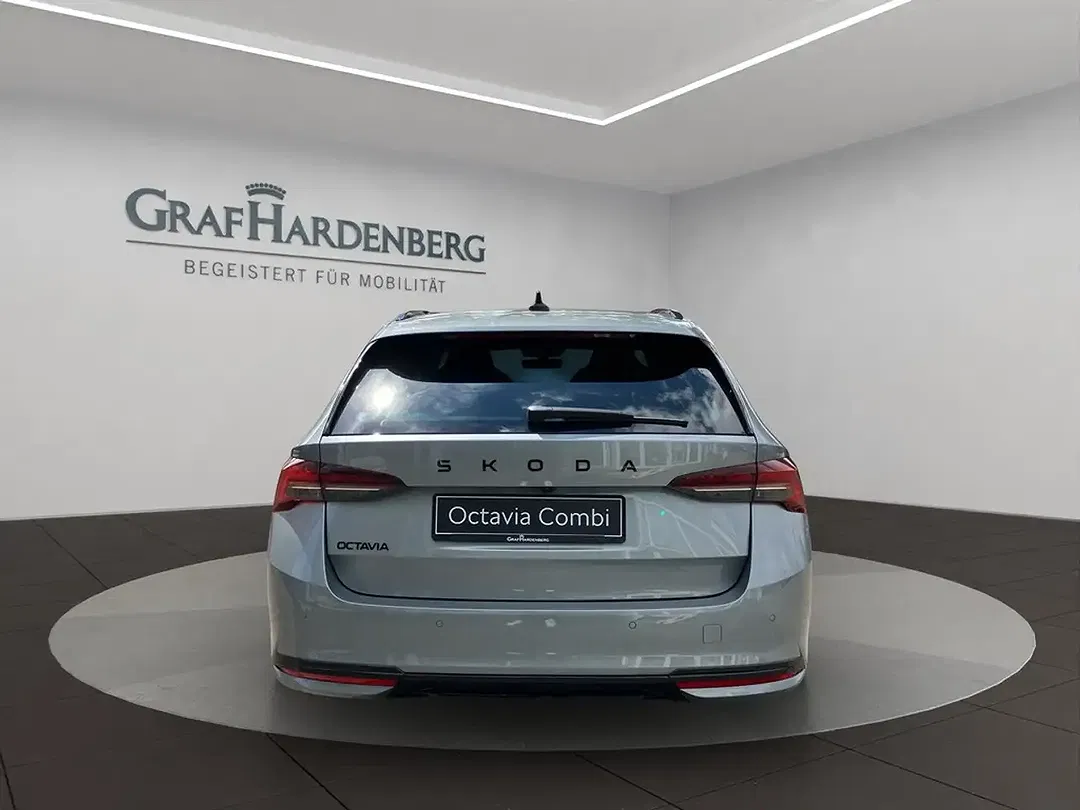 Skoda Octavia - Thumbnail 5