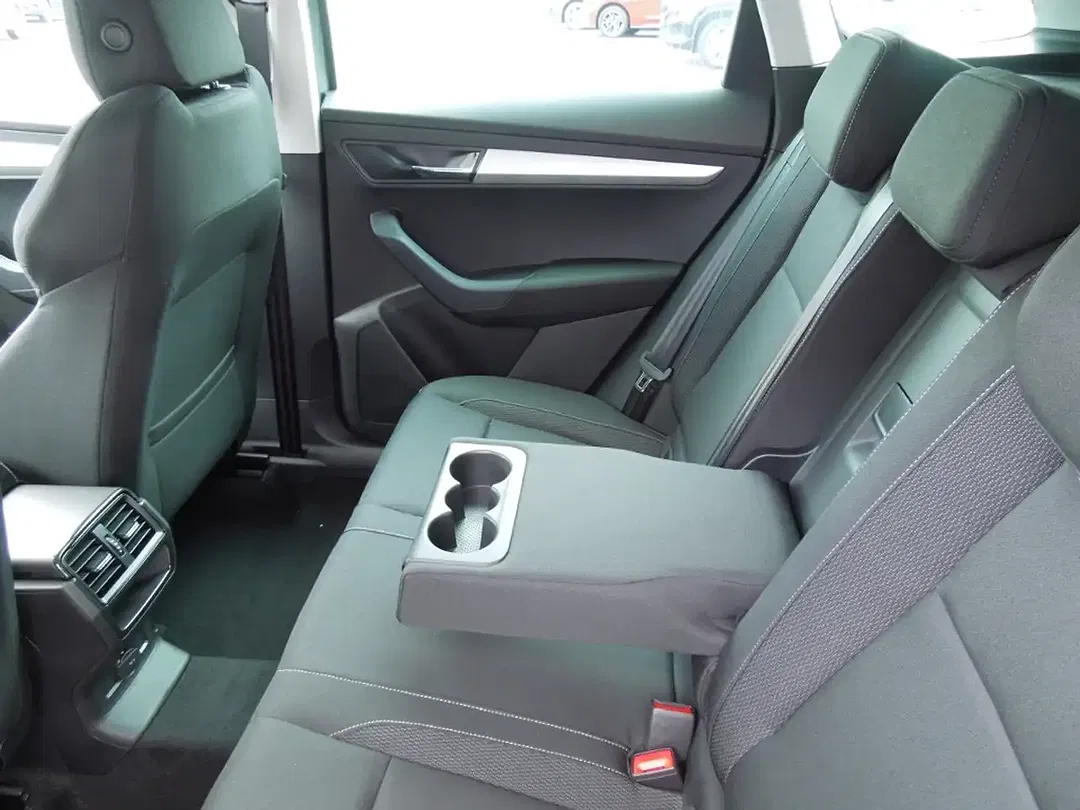 Skoda Karoq - Thumbnail 11