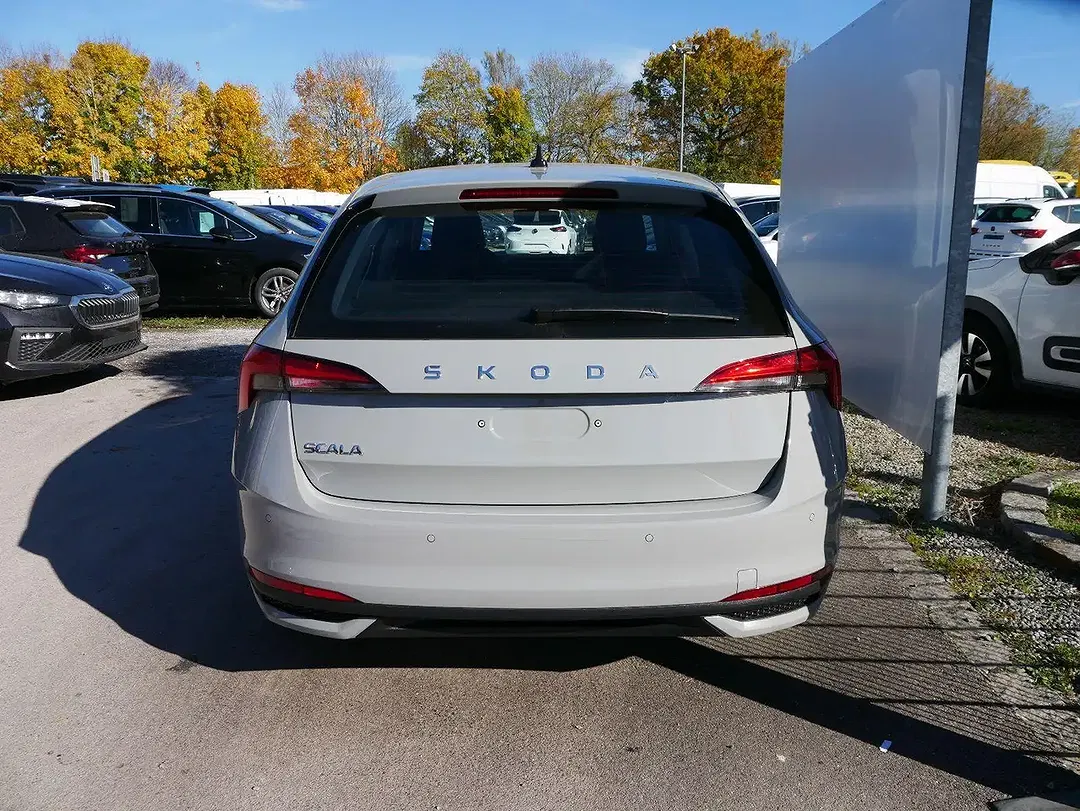 Skoda Scala - Thumbnail 2