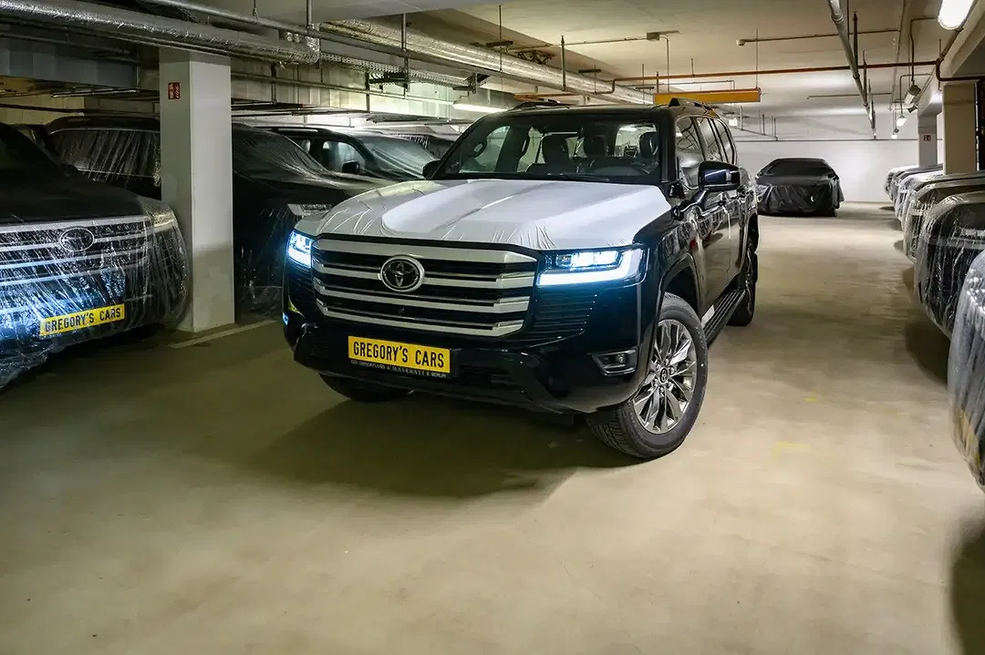 Toyota Land Cruiser - Thumbnail 6