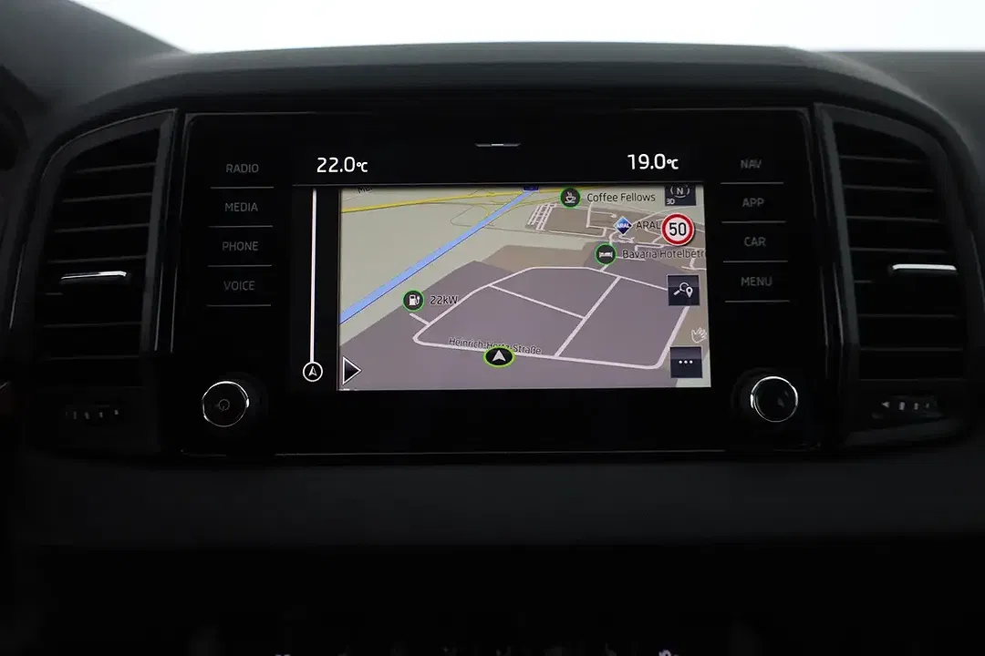 Skoda Karoq - Thumbnail 10