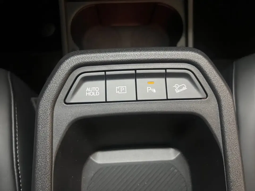 Kia EV4 - Thumbnail 13