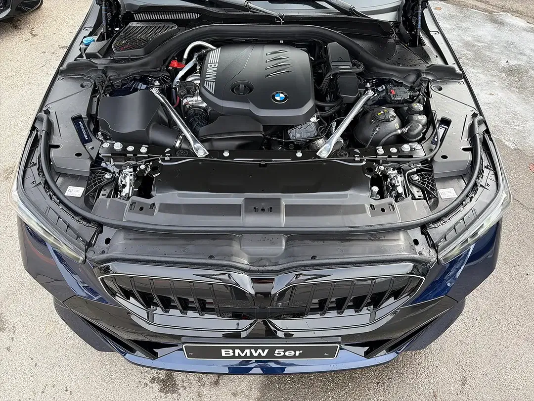 BMW 520 - Thumbnail 15