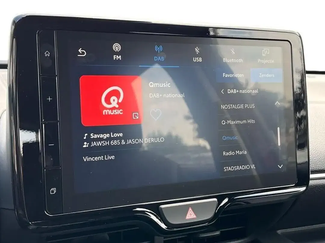 Toyota Yaris - Thumbnail 9